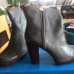 John Fluevog Gray Women's boots.